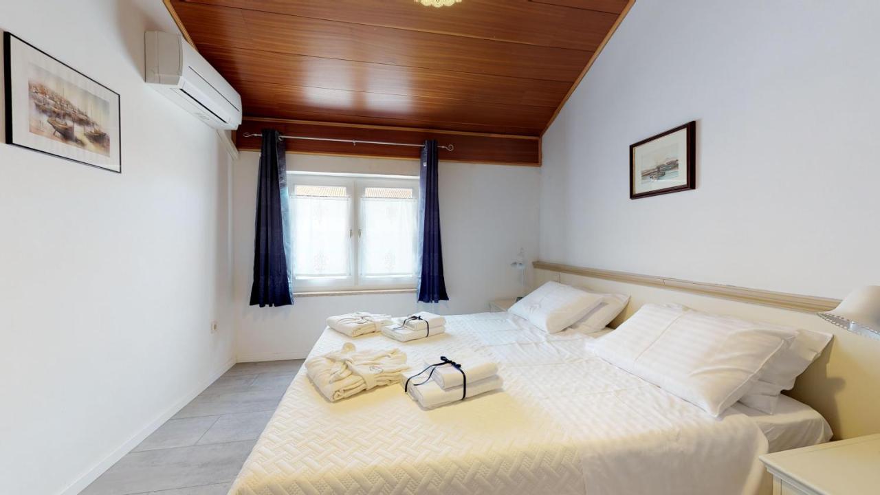 Lora Deluxe Superior 5 Star Apartment, Your Piece Of Heaven By The Sea & Park With Sea & Park View Novigrad  ภายนอก รูปภาพ